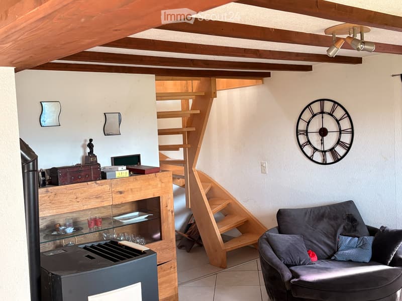 Magnifique chalet avec très grand jardin, proche de tout (3)