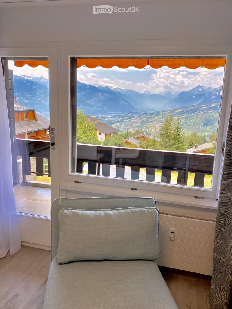 Super studio 1.5 pcs rénové, balcon, parking, Vue des Alpes (7)