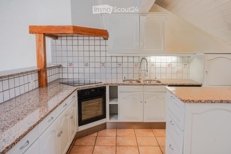 Bel appartement à louer dans maison villageoise à Yens (2)