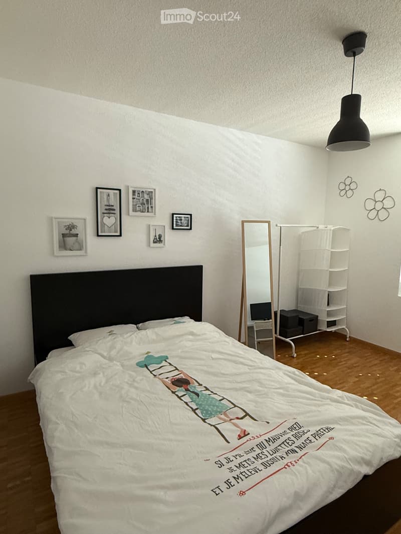 Chambre meublée avec balcon privé (1)
