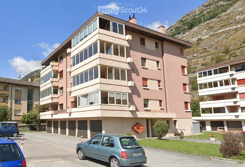 Helle 1,5-Zimmer-Wohnung mit Balkon zu vermieten (1)