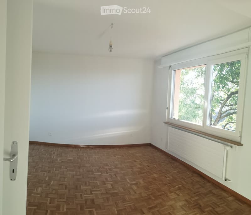 Charmant appartement de 2.5 pièces, accès au jardin, à NE (2)