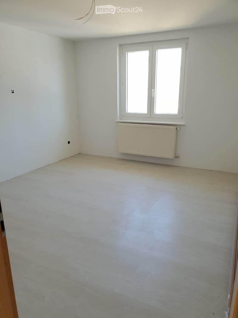 Apparemment 3.5 pièces (2)