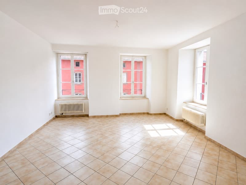 Superbe appartement de 3 pièces lumineux au centre du Locle (2)