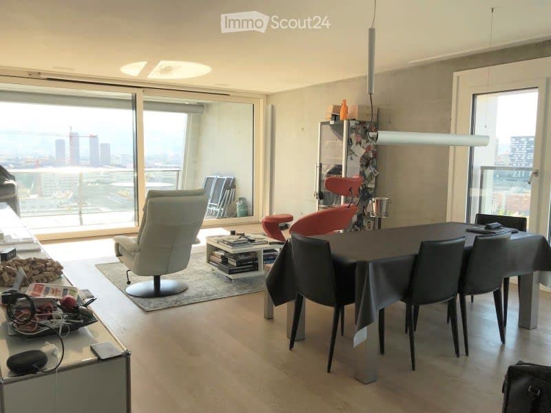 Die großzügige 3.5-Zimmer-Wohnung mit ca135m² in Zürich-West (1)