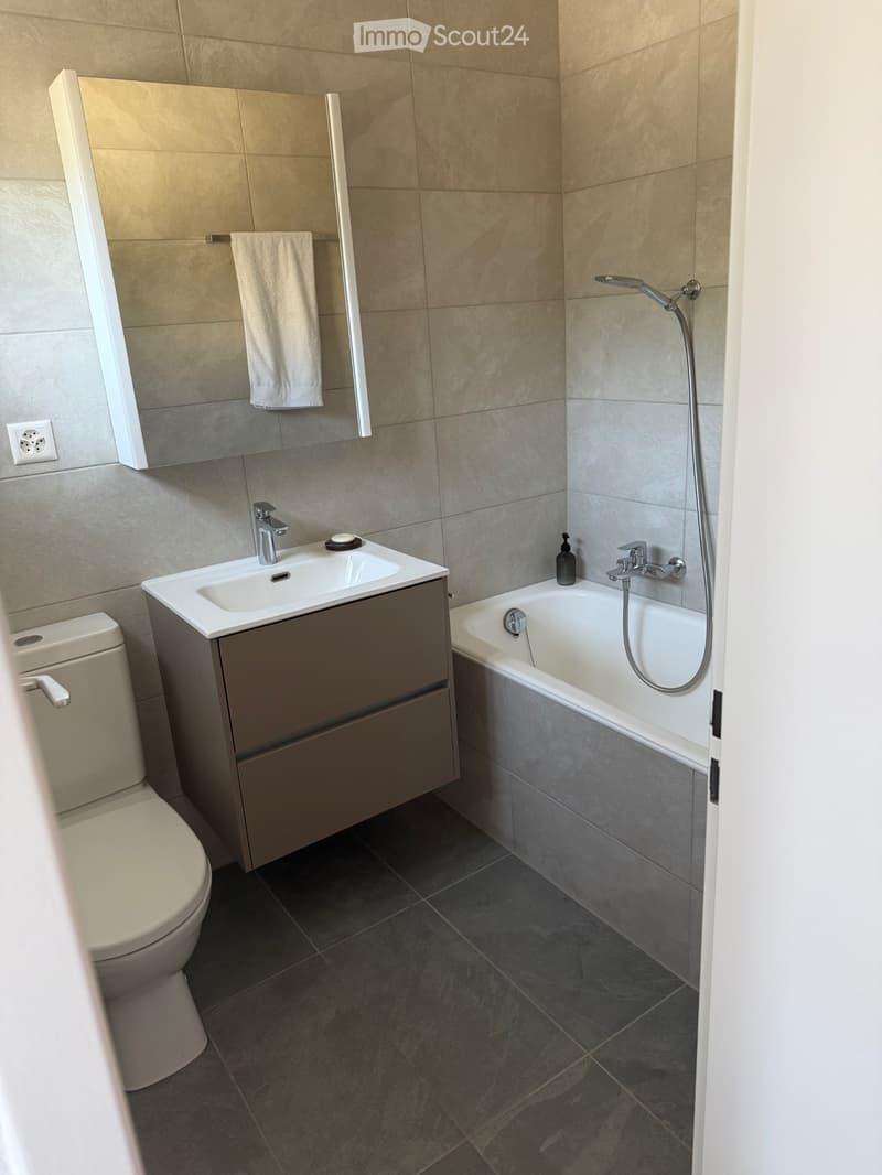 Super studio meublé à Sierre (1)