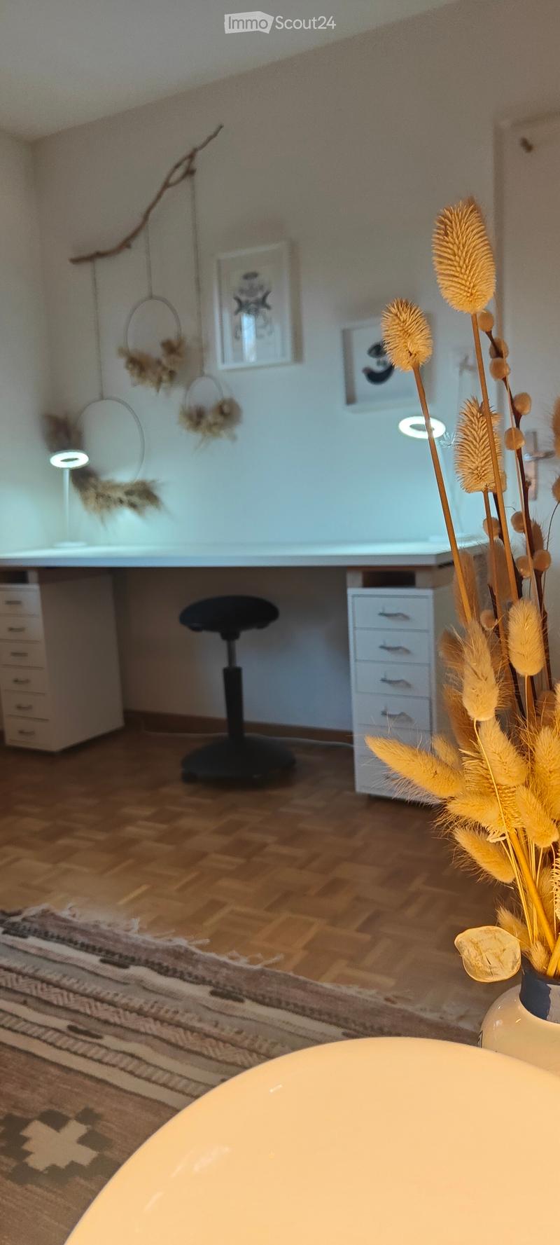 Chambre meublée à sous-louer de suite (2)