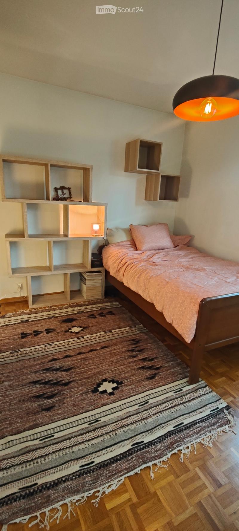Chambre meublée à sous-louer de suite (4)