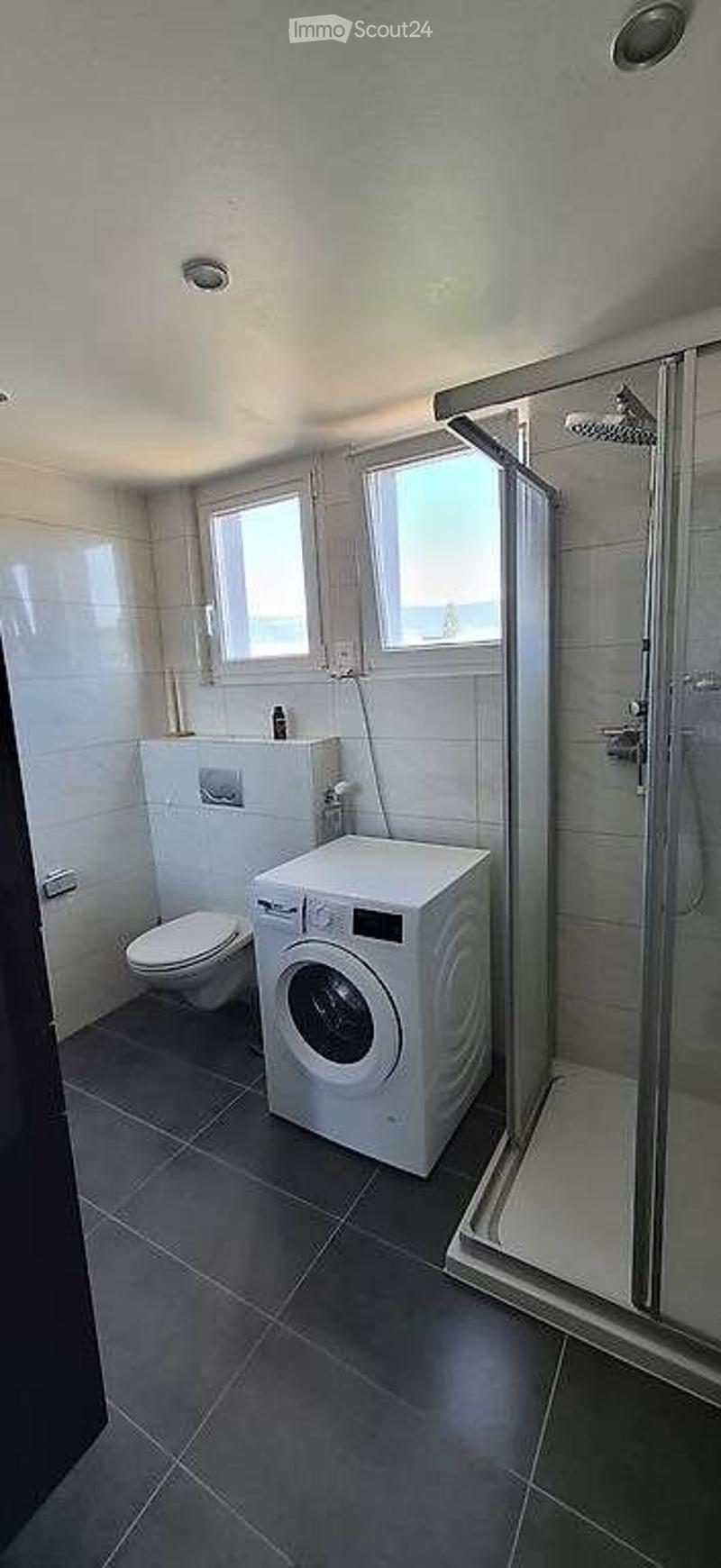 Charmante 2-Zimmer-Wohnung mit Balkon in Frenkendorf (3)