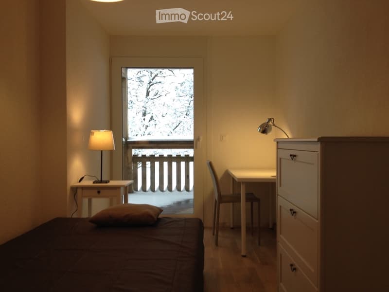 Chambre meublée dans les hauts de Lausanne (2)