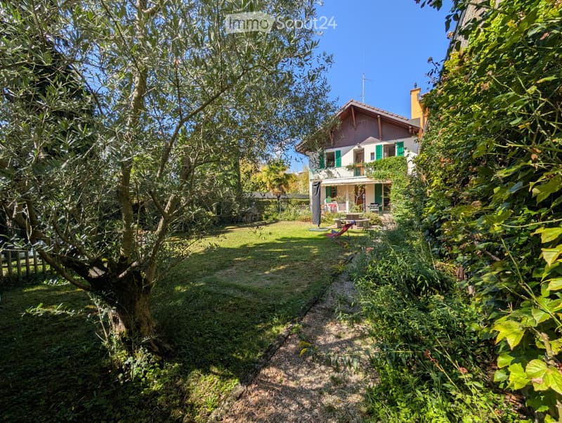 Reprise bail : Superbe duplex lumineux 5 pièces avec jardin (1)