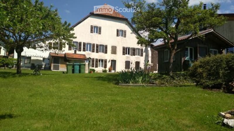 Grand 3.5 pièces de 115 m2 à Lignières - Libre de suite (1)