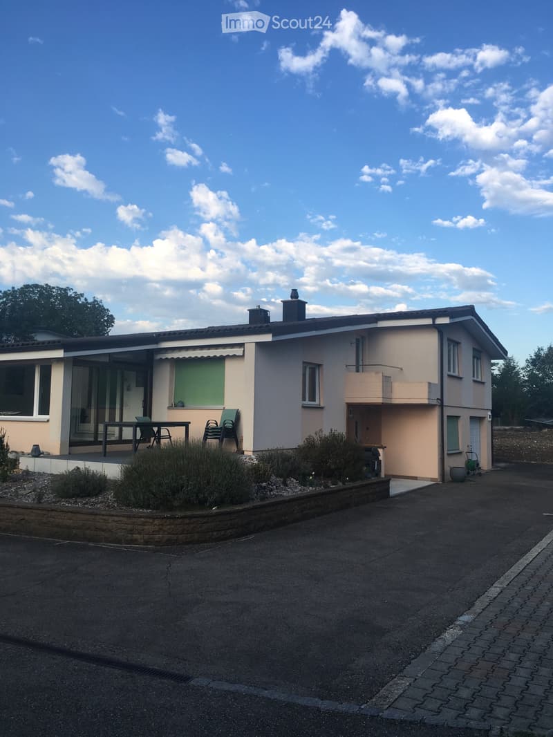 Maison familiale à louer à Vicques (1)