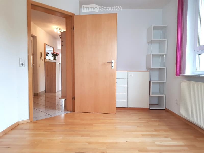 3-ZiWohnung komplett möblierte 3-Zimmer zentrale Lage (4)