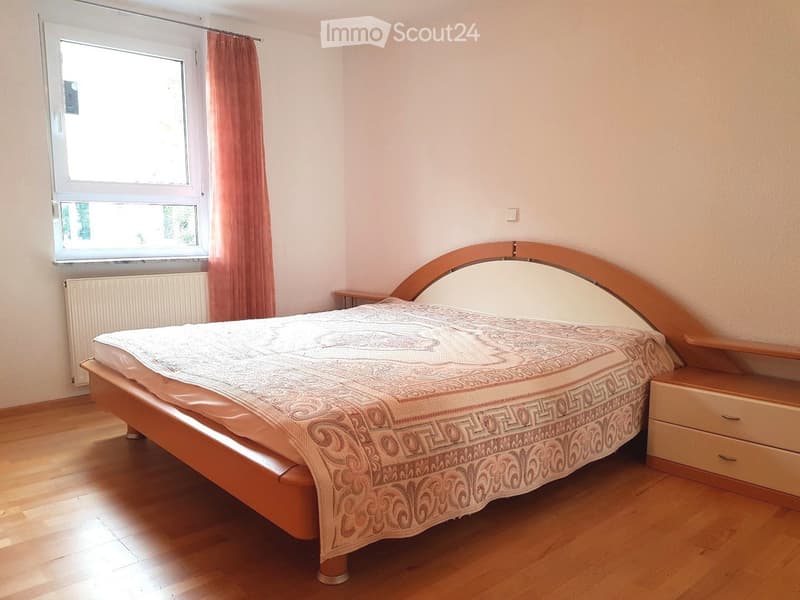 3-ZiWohnung komplett möblierte 3-Zimmer zentrale Lage (3)