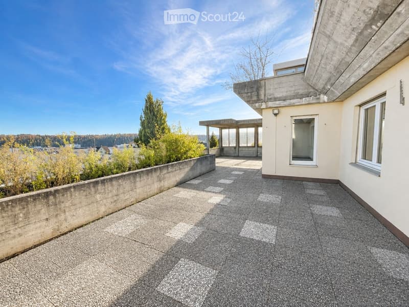 3.5-Zimmer-Terrassenwohnung mit 88 m² Terrasse & Weitsicht (2)