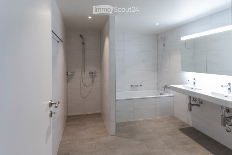 APPARTEMENT 3.5 pièces rénové, 102 m² au centre du Landeron (5)
