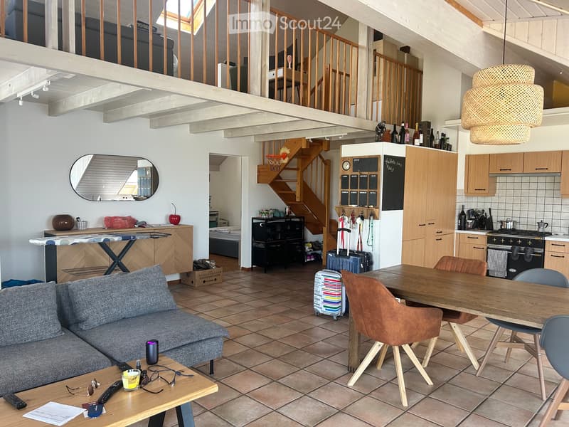 Spacieux appartement de 5,5 pièces avec mezzanine (2)