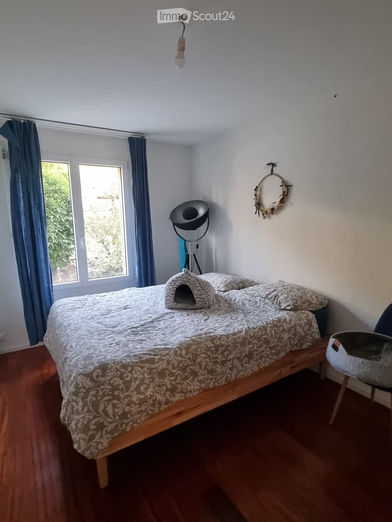 Bel appartement de 4,5 pièces avec terrasse et jardin (8)