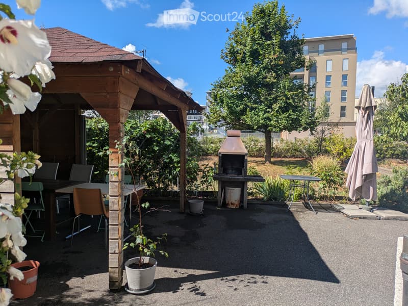 2,5 pièces rénové avec jardin et place de parc Delémont (5)