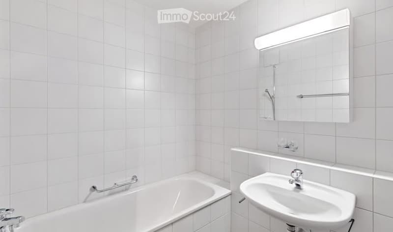 Nachmieter gesucht: Sonnige Wohnung am See (Biel) (2)