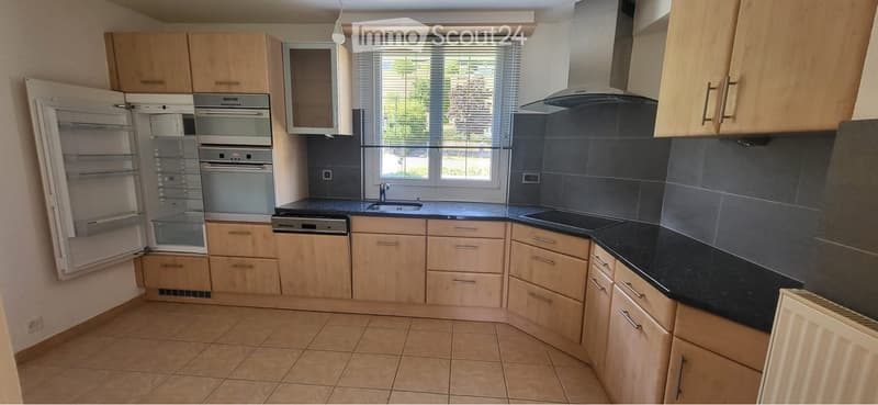 Charmant appartement 3,5 pièces avec vue (2)