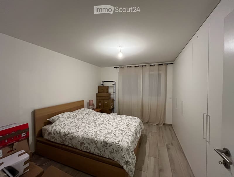 Charmant 2.5 pièces moderne avec balcon, vue dégagée à Gimel (4)