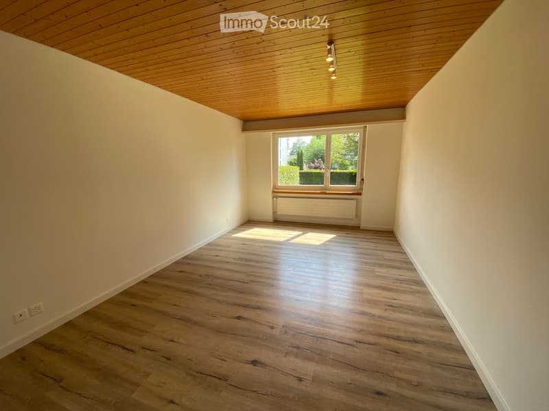 schöne 2.5 Zimmer-Wohnung in Fehraltorf (2)