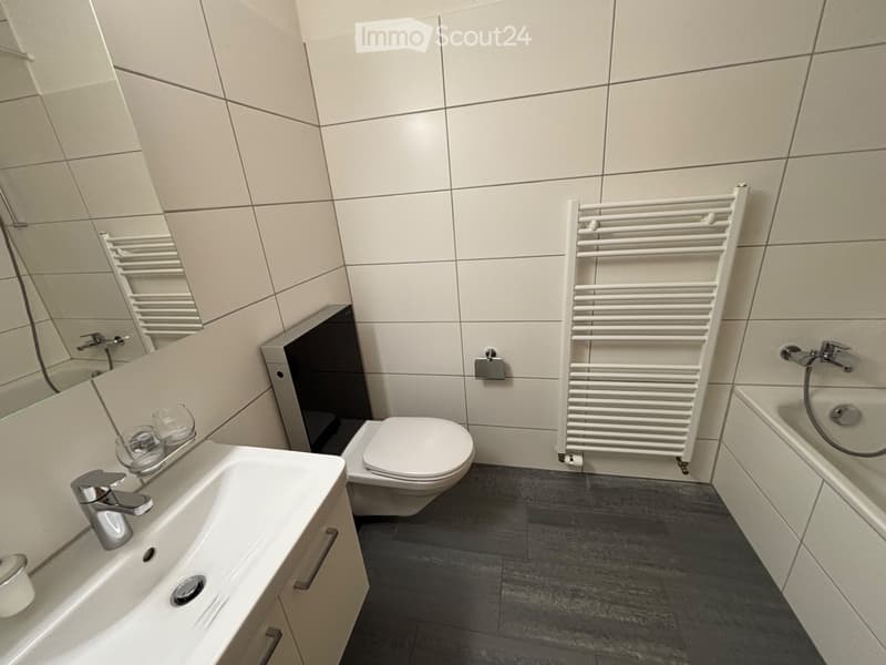 schöne 2.5 Zimmer-Wohnung in Fehraltorf (4)