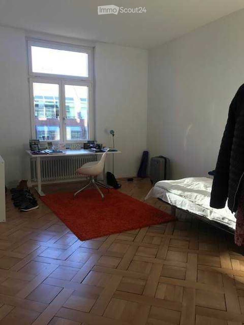 Zentral gelegene 3-Zimmerwohnung mit Sicht ins Grüne Enge (4)