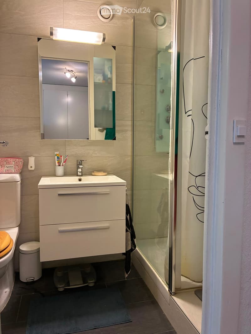 Charmant appartement de 2 pièces avec balcon et vue à Gland (4)