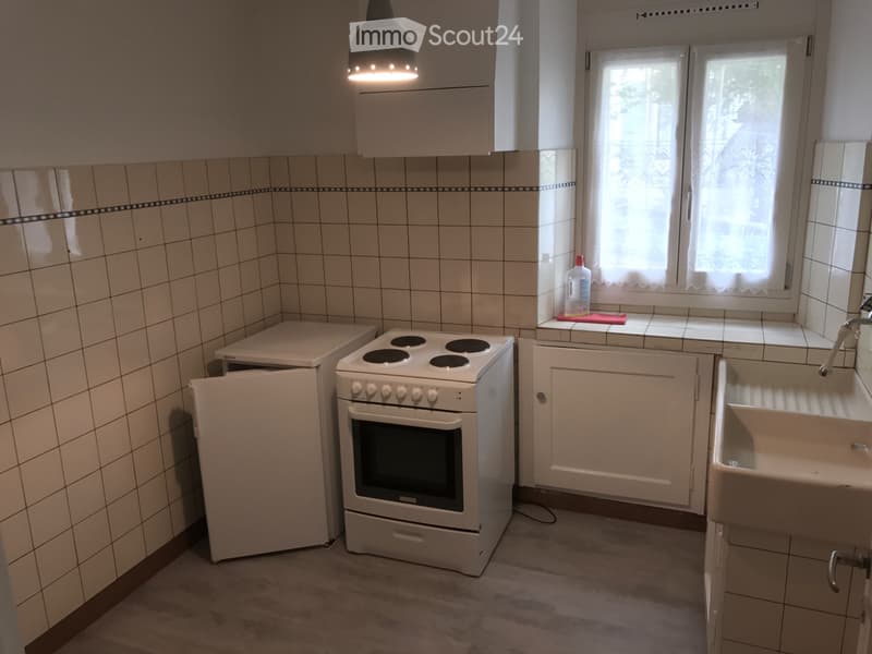 A louer studio à ETUDIANTE, quartier UniMail, Neuchâtel (3)
