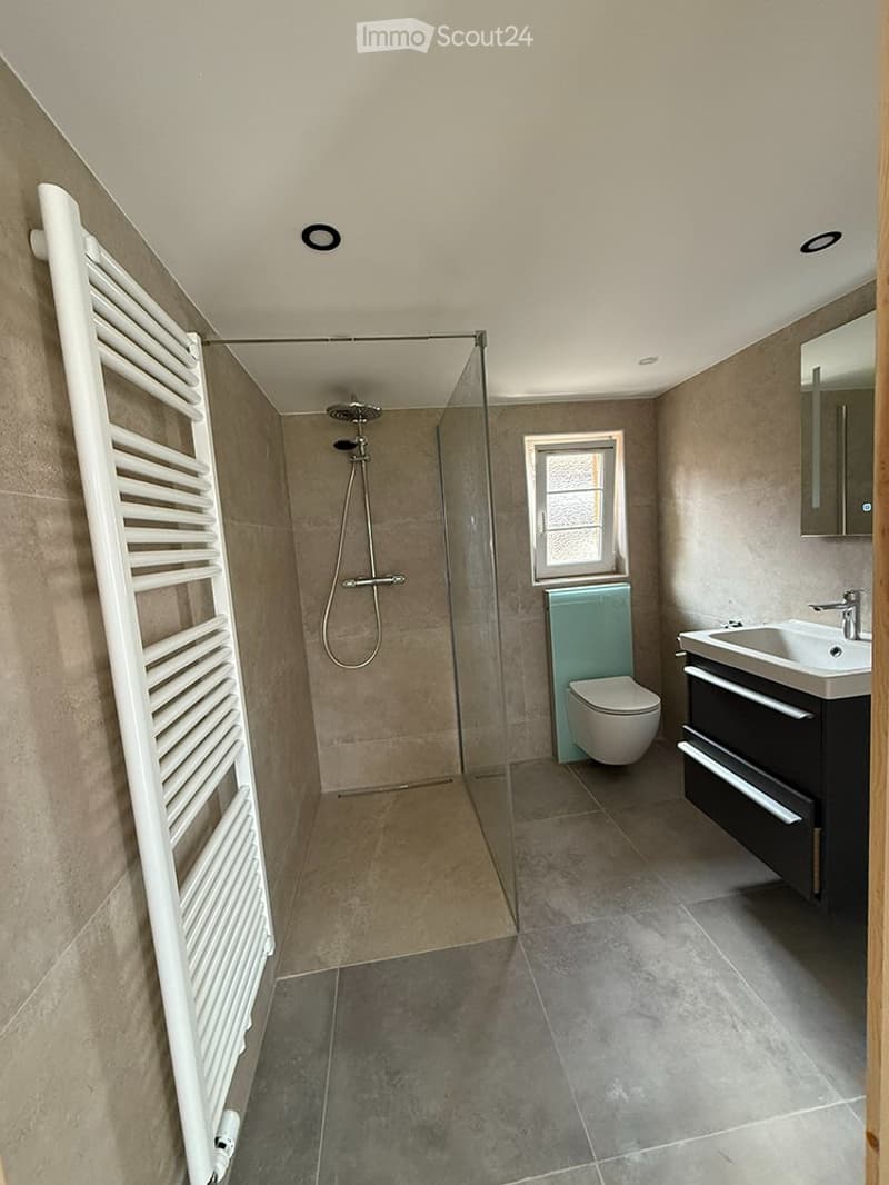 À louer à Chermignon, magnifique appartement 4½ pièces. (3)