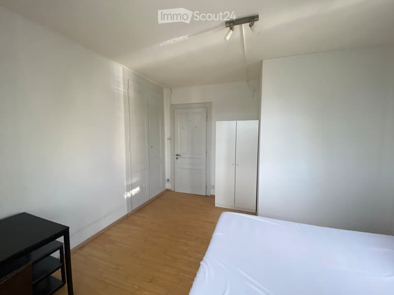 Chambre meublée en location dans une maison (4)