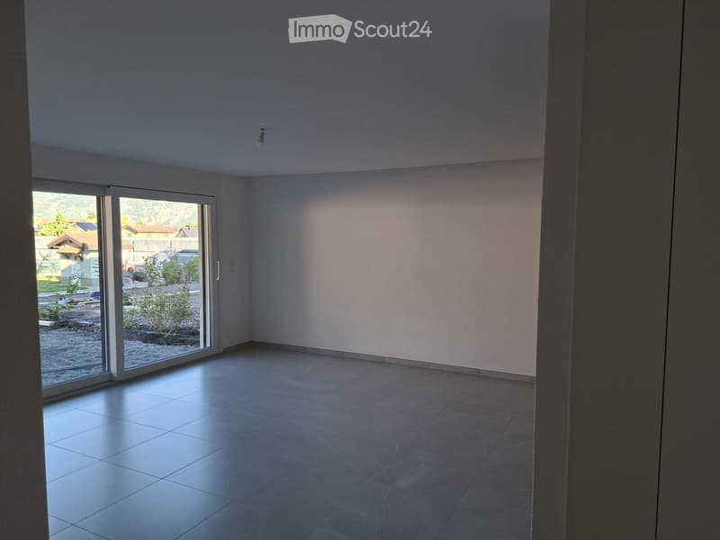 A louer à Saxon Apt 2.5 pcs - CHF 1'490.00 charges comprises (5)