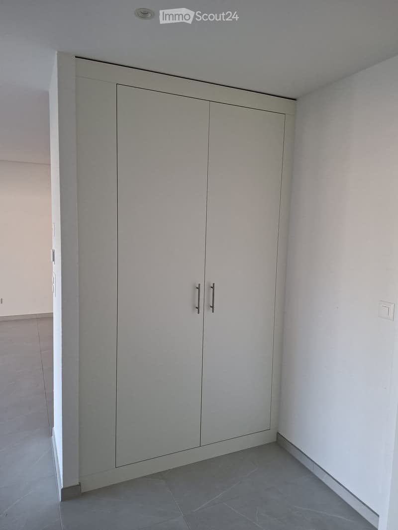 A louer à Saxon Apt 2.5 pcs - CHF 1'490.00 charges comprises (4)