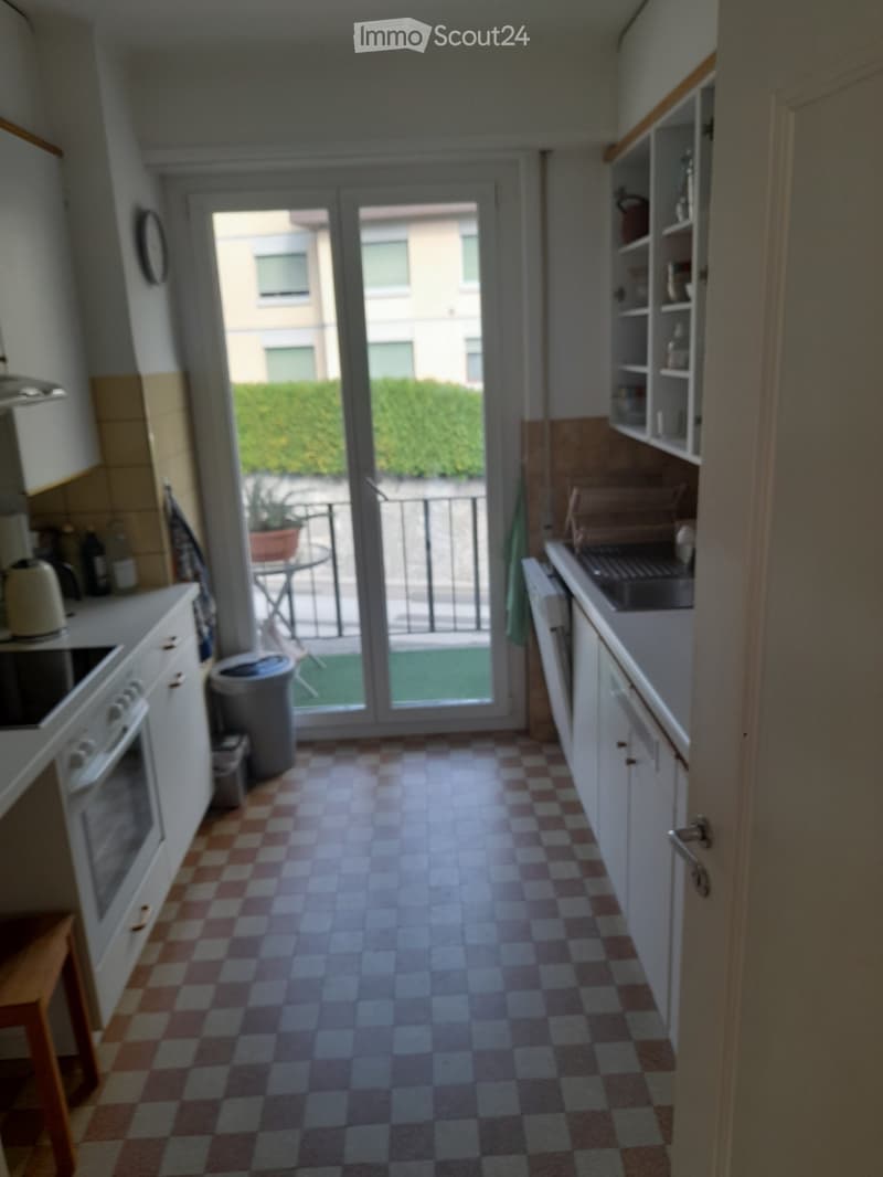 Sous-location d'un appartement meublé pour 12 mois (3)