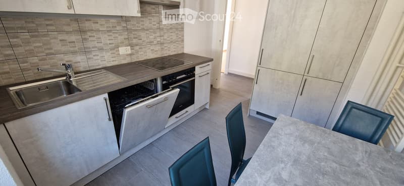 Appartement de 4 pièces - balcon - vue - garage (2)