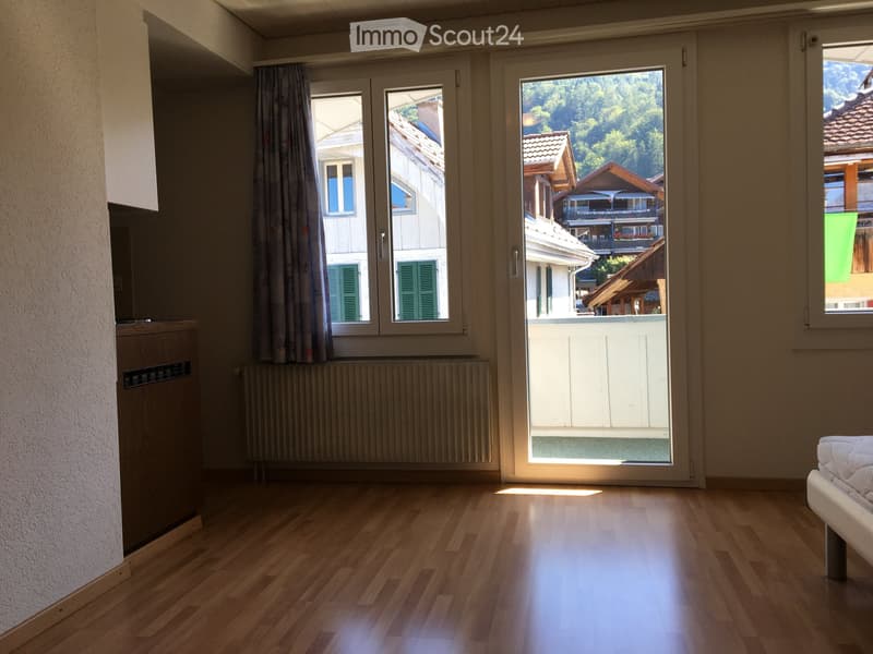 Studio mit grossem Balkon im 2. OG in Oberhofen am Thunersee (2)