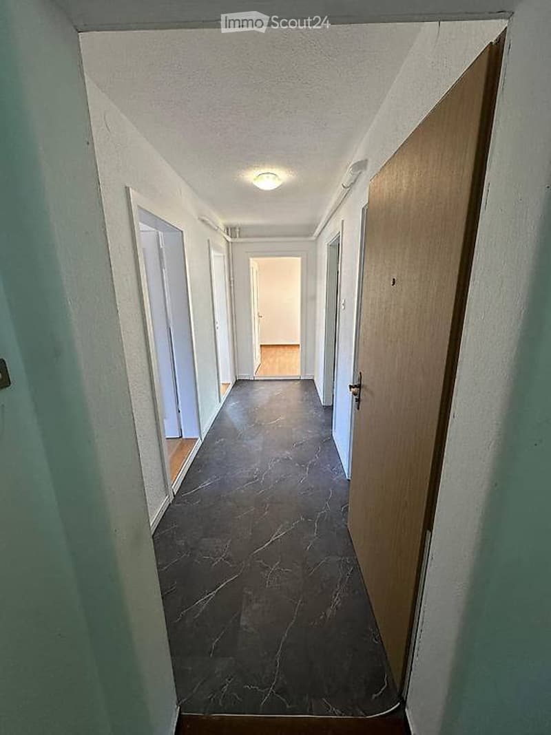 Saint-Imier - 3.5 pièces 70 m² avec balcon - CHF 990.- (4)
