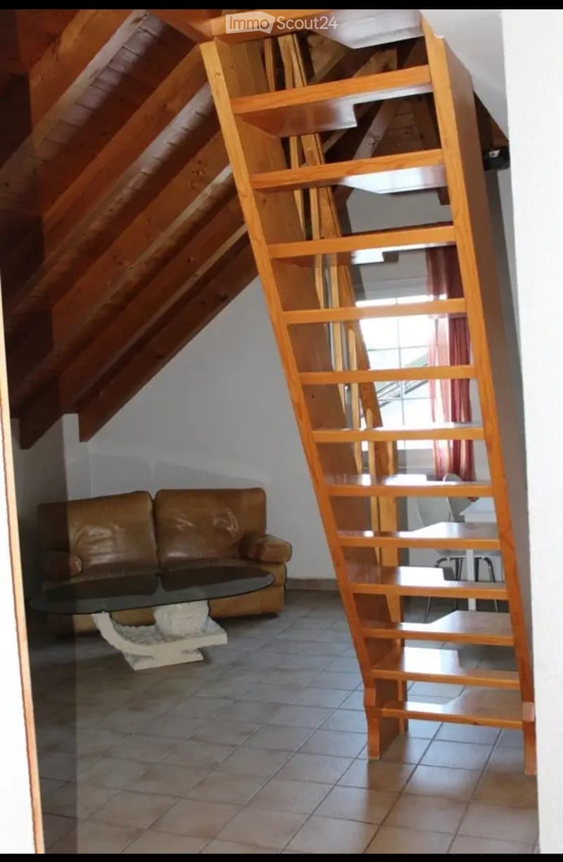 Appartement charmant de 2,5 pièces au centre de Collombey (2)