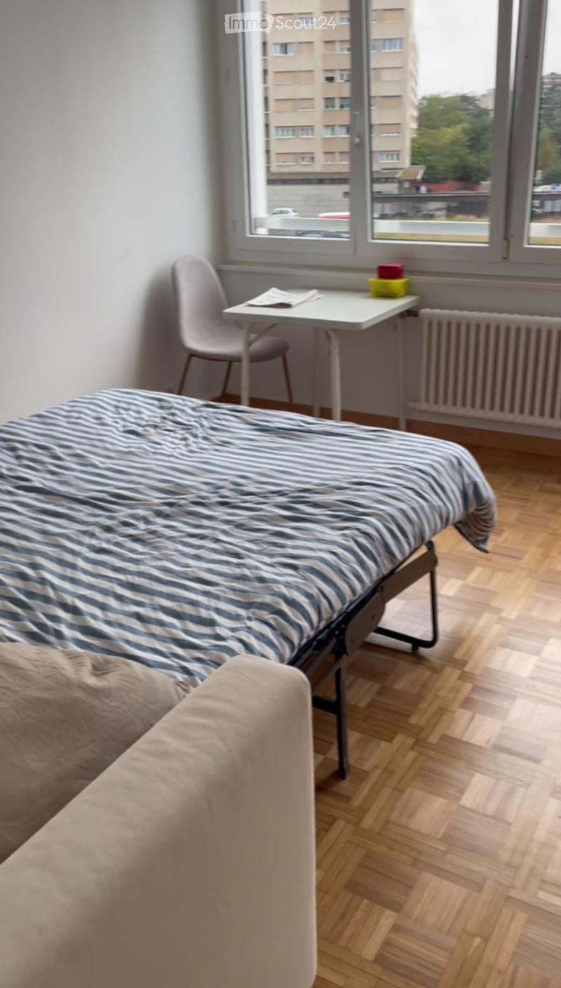 Studio (1 pièce) avec cuisine et salle de bain séparées (2)