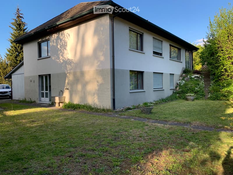 Attraktive 2.5-Zimmerwohnung mit grosszügigem Privatgarten (5)