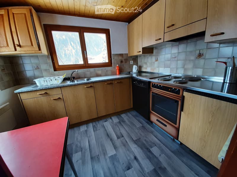 La Tzoumaz - A louer à la saison appartement dans chalet (3)