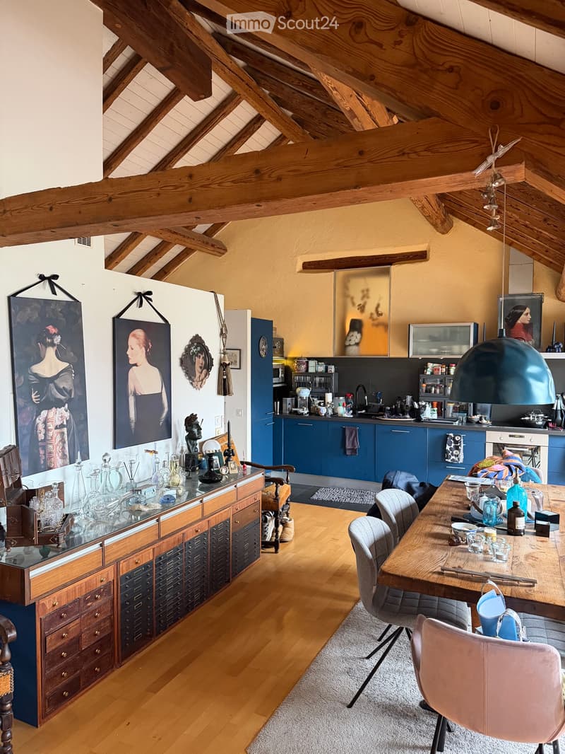 Appartement de caractère de 120 m² avec cheminée (3)