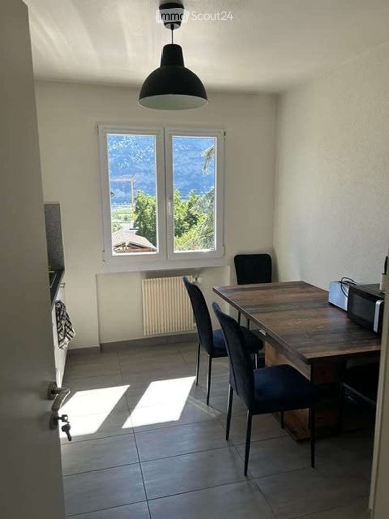 Appartement 2.5 pièces à St. Pierre de Clages avec balcon (4)
