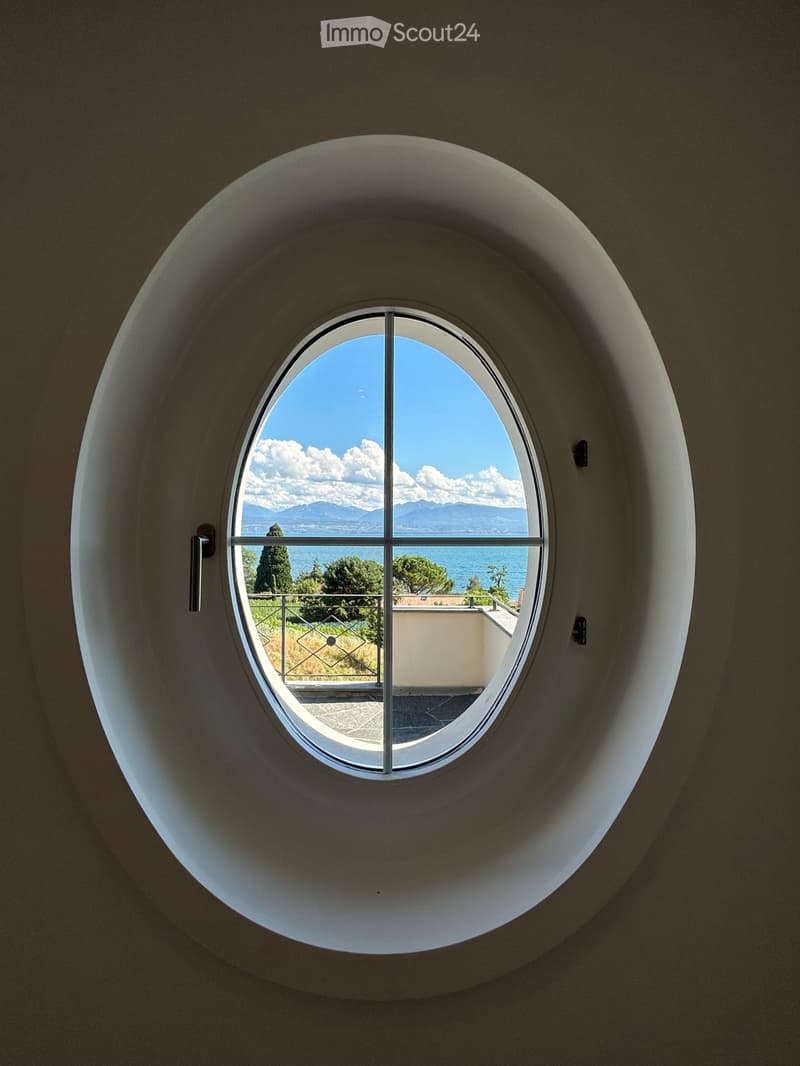 Superbe appartement de 2.5 pcs avec jardin et vue imprenable (4)