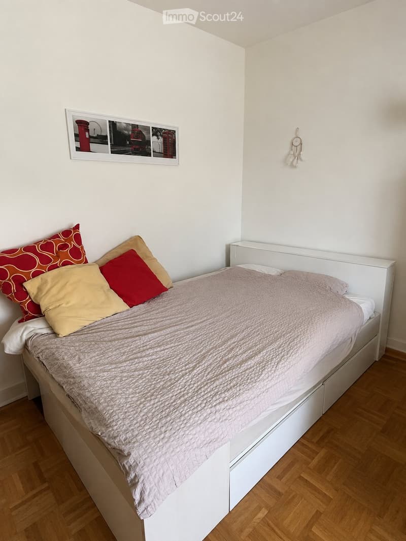Chambre meublée (1)