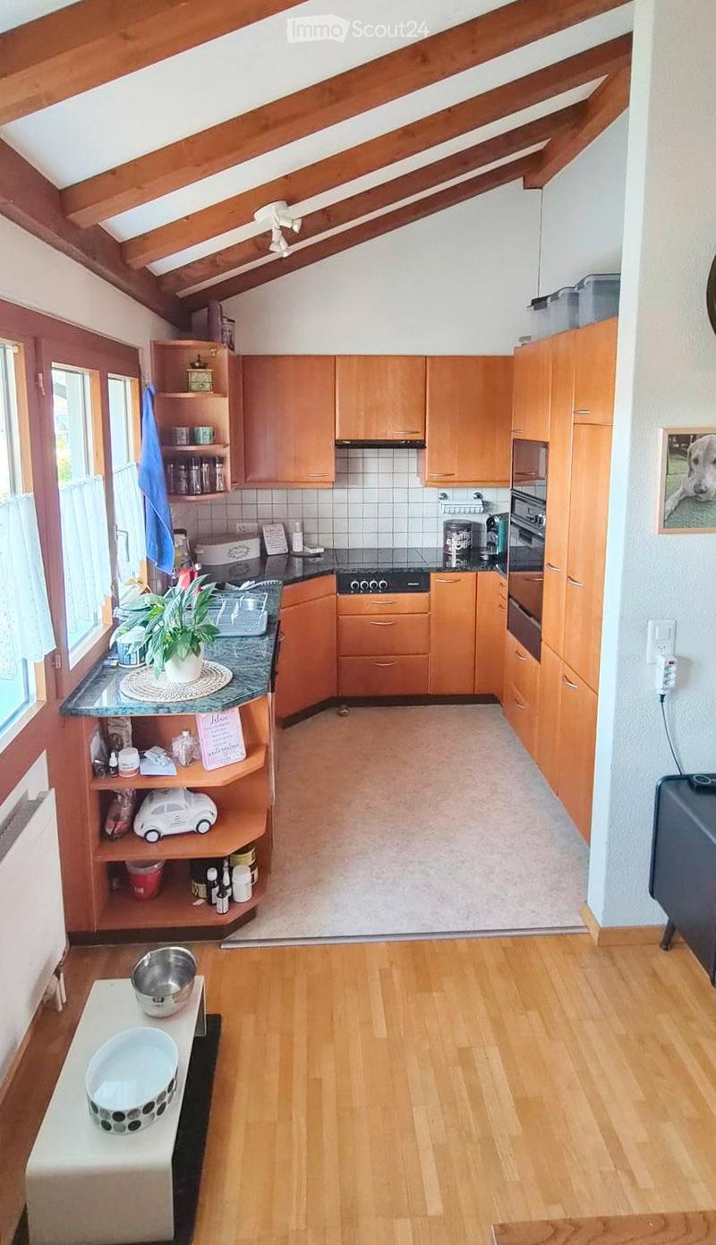 Schöne 4.5-Zimmerwohnung mit Garage und eig. Estrich (1)