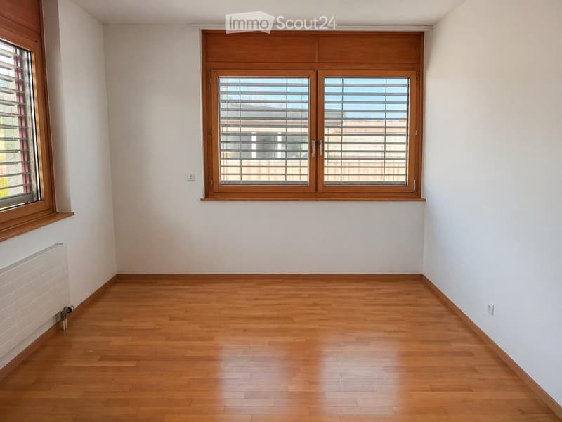Chambre meublée dans un grand appartement de 6.5p à Lonay (1)